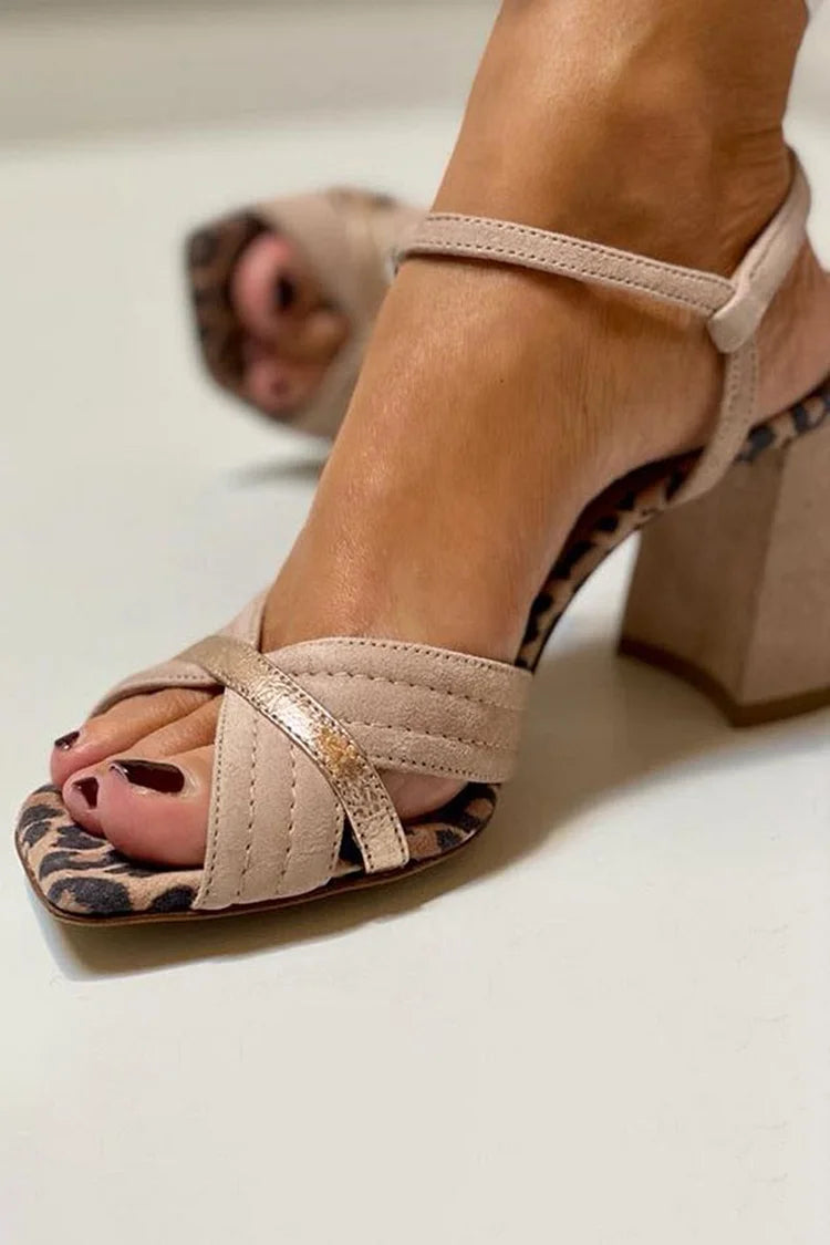 Kruisband Hak Sandalen
