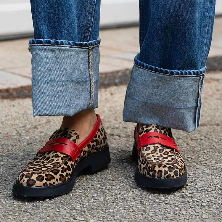 Panterprint Loafer met Rood Detail