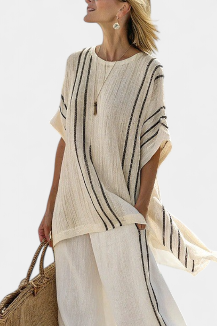 Anna - Elegante Ivoorkleurige Linnen Blouse & Zwart Gestreepte Broek