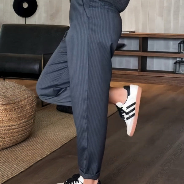 Anne - Elegante Figuurflatterende Broek met Strepen